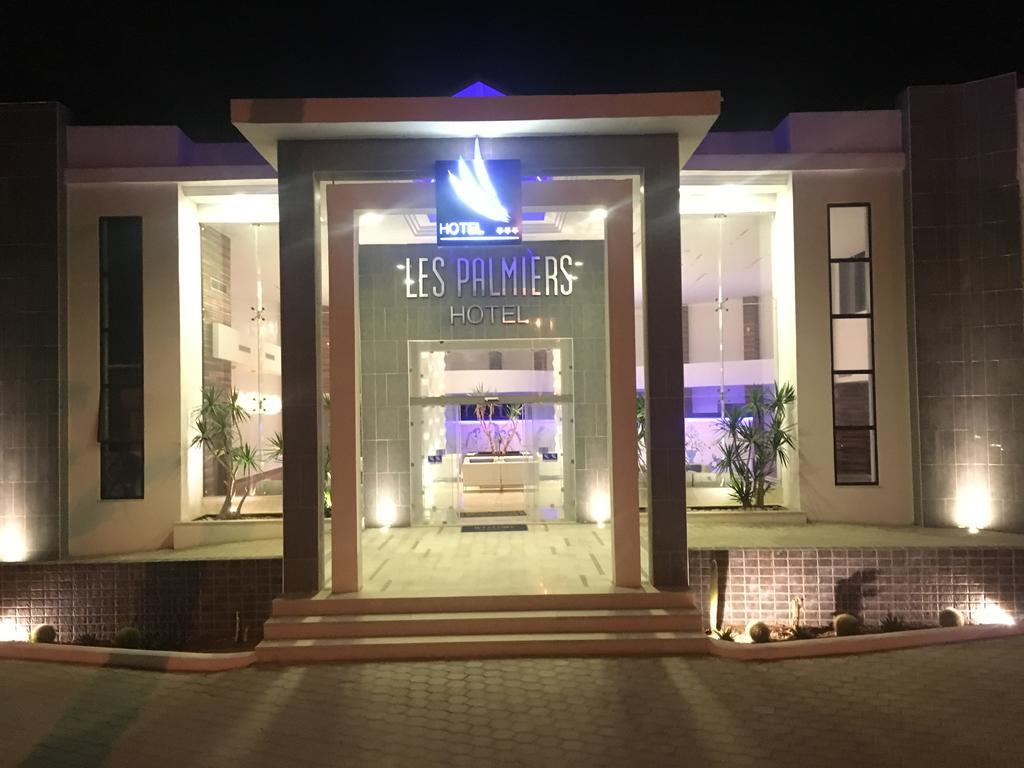 Hotel Les Palmiers Монастір Екстер'єр фото