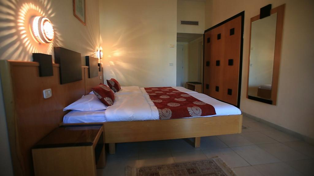 Hotel Les Palmiers Монастір Екстер'єр фото