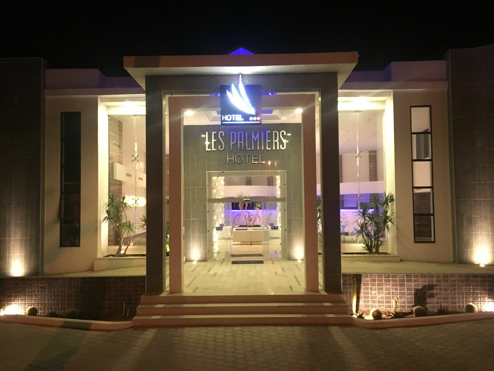 Hotel Les Palmiers Монастір Екстер'єр фото